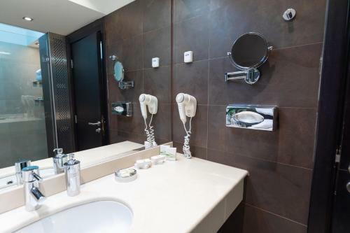 Hotel M