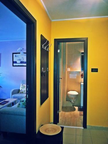 Apartment Boulevard
