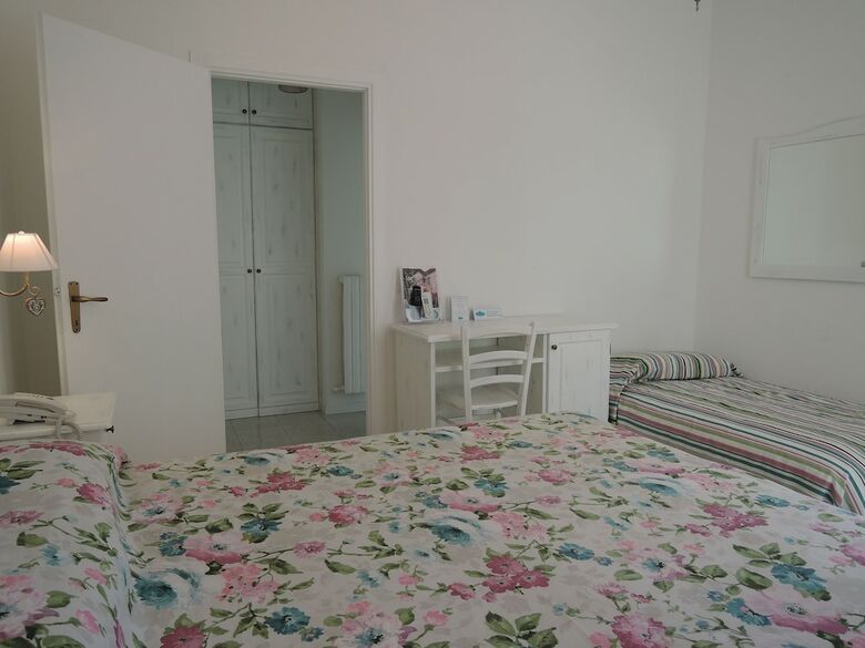 Hotel La Scogliera
