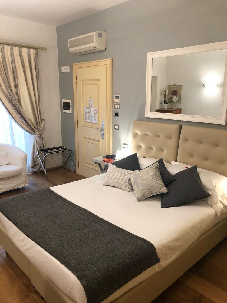 Bed & Breakfast Palazzo Trevi Charming House