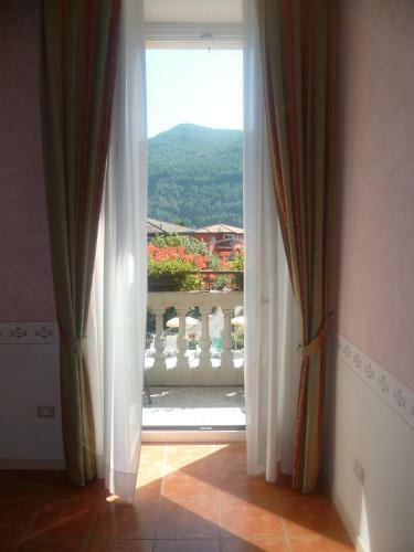 Caroline Hotel