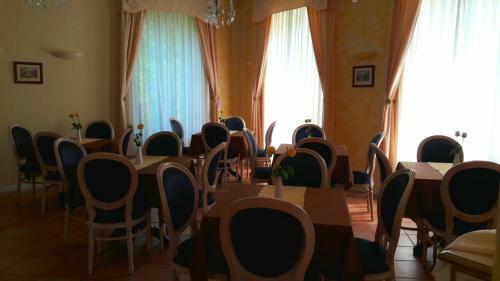 Caroline Hotel