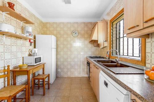 Cala D'or Villa Sleeps 6 Pool Air Con Wifi
