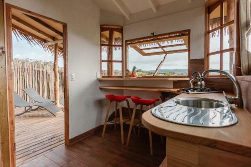 Hiku O Te Ika Home & Car