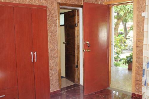 Hostal Residencial Rapa Nui Inn