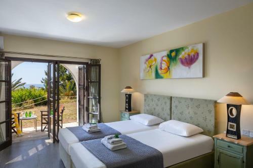 Hotel Latchi Family Resort