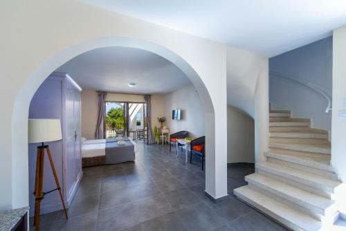 Hotel Latchi Family Resort