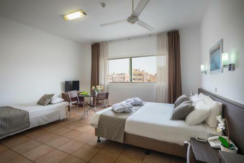 Costantiana Beach Hotel Apartments