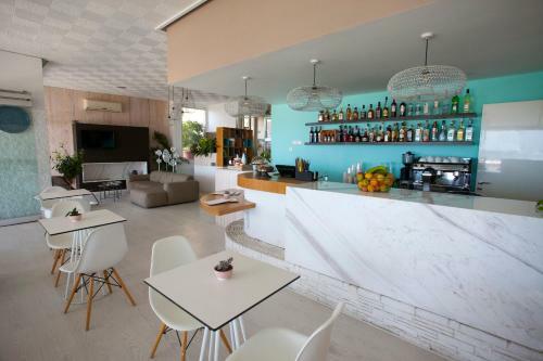 Costantiana Beach Hotel Apartments