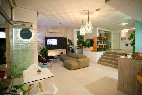 Costantiana Beach Hotel Apartments