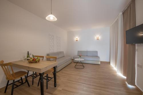 Aparthotel Akteon Holiday Village