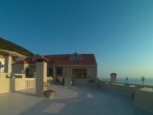 Hostal Cap Blanc Guest House