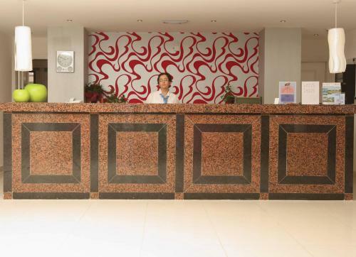 Marlita Beach Hotel Apartments