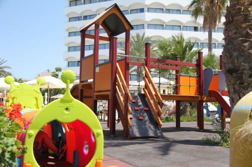 Crystal Springs Beach Hotel