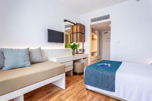 Hotel Louis Phaethon Beach - All Inclusive