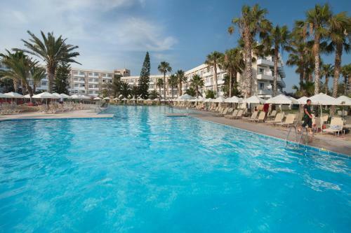 Hotel Louis Phaethon Beach - All Inclusive