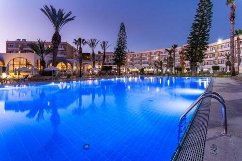 Hotel Louis Phaethon Beach - All Inclusive