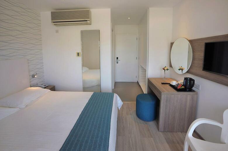 Okeanos Beach Boutique Hotel