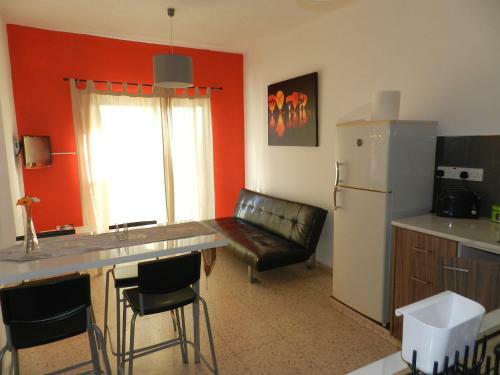 Elenapa Holiday Apartments