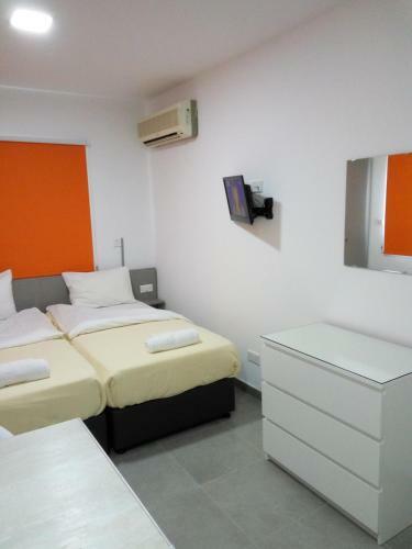 Elenapa Holiday Apartments