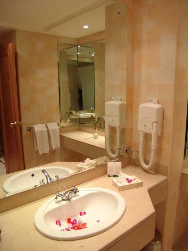 Hotel Ras El Ain