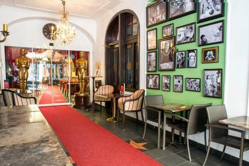 Film Hotel