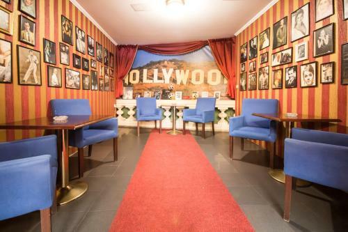 Film Hotel