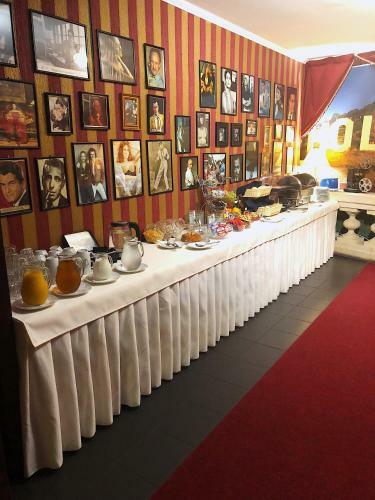 Film Hotel