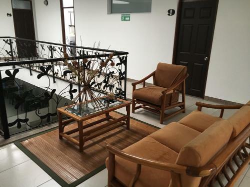 Hotel Meson De Las Flores