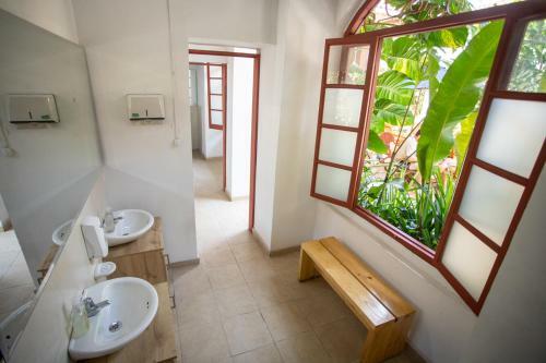 Bed & Breakfast La Vaina Hostel Cali