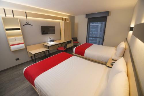 Hotel City Express Plus Medellin