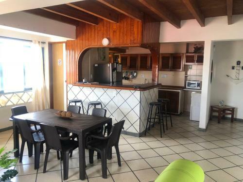 Hostal Posada Almond Bay