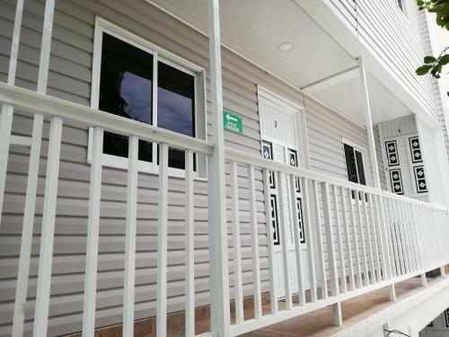 Hostal Rocky Cay Lodging