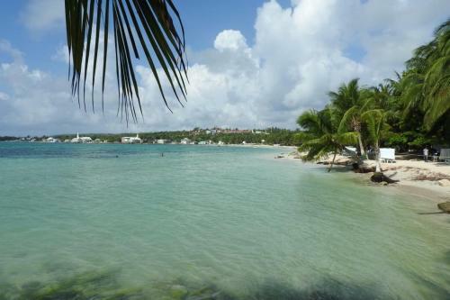 Hostal Rocky Cay Lodging