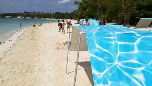 Hostal Rocky Cay Lodging