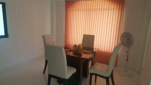 Apartamentos Turisticos Do�a Flor