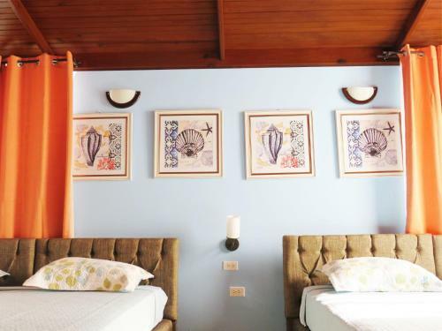 Posada Villa Real House