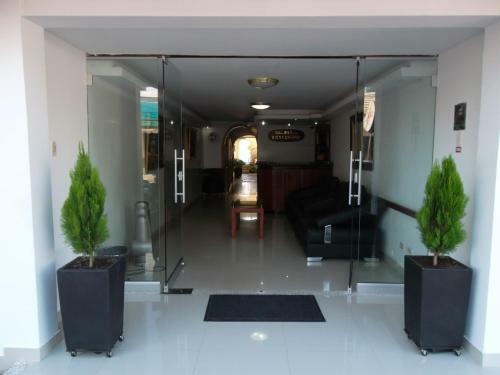 Hotel 999