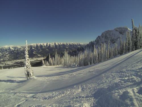 Hotel Fernie Slopeside Lodge