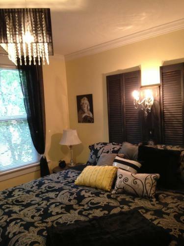 Charles Street Vacation Home