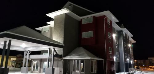 Surestay Plus Hotel By Best Western Lethbridge