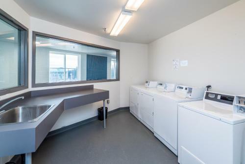 Hotel Residences At University Of Northern Bc