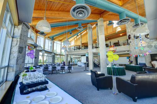 Hotel Residences At University Of Northern Bc