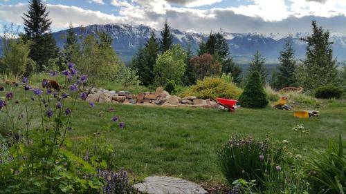 View From The Ridge Bed And Breakfast