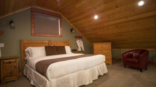 Lodge Cedar House Restaurant & Chalets