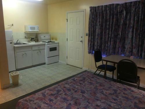 Road Runner Motel