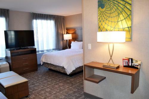 Hotel Staybridge Suites - Red Deer North