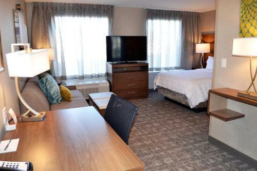 Hotel Staybridge Suites - Red Deer North