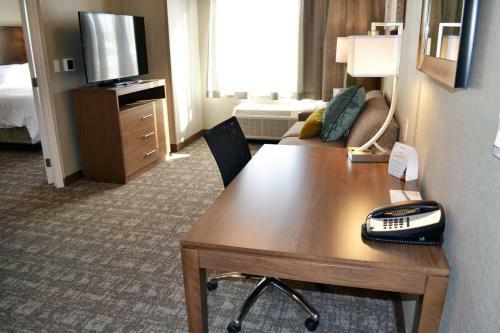 Hotel Staybridge Suites - Red Deer North