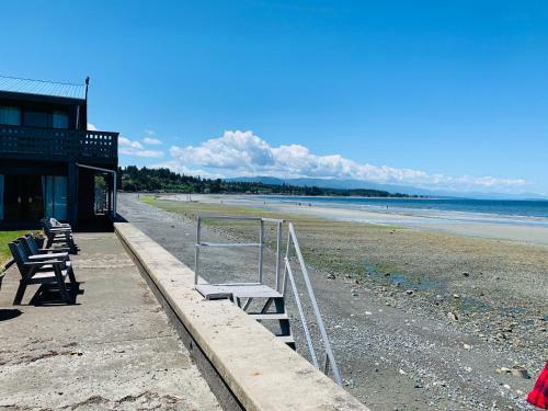 Hotel Sand Pebbles Inn